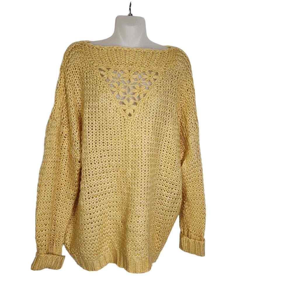 Plush Boutique Womens Sweater Small Medium Oversized Chunky Knit Crochet Floral
